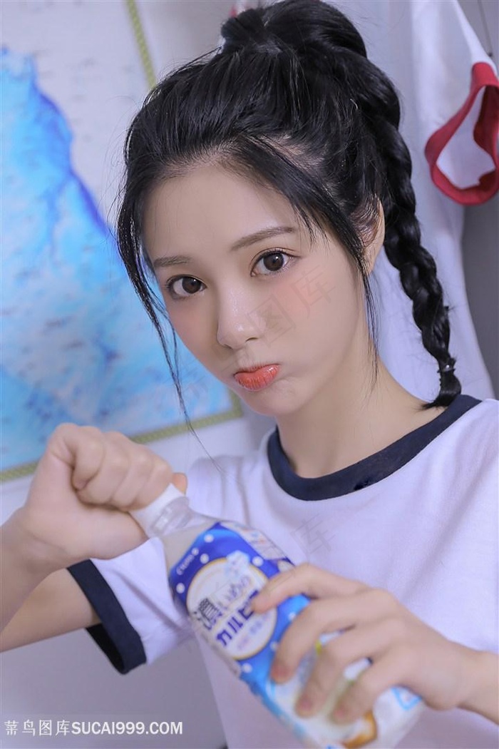 精品伊甸乐园2029入口蘑菇海报